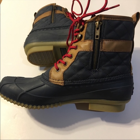 Tommy Hilfiger duck boots - Picture 2 of 5